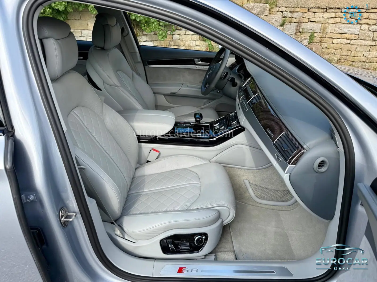 Audi S8