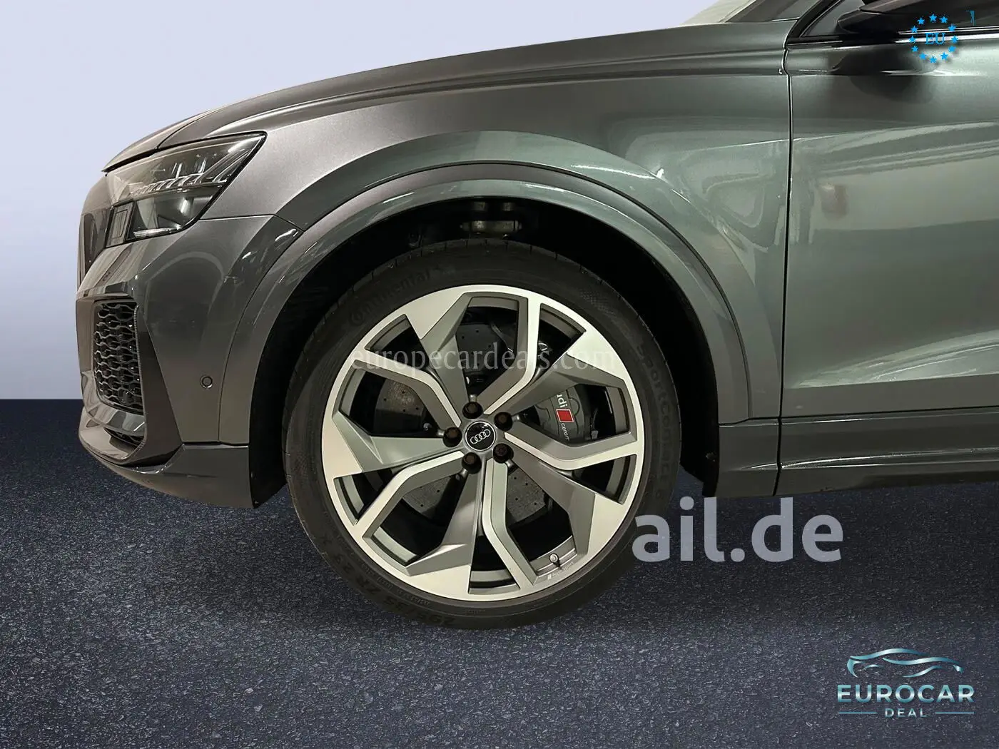 Audi RSQ8