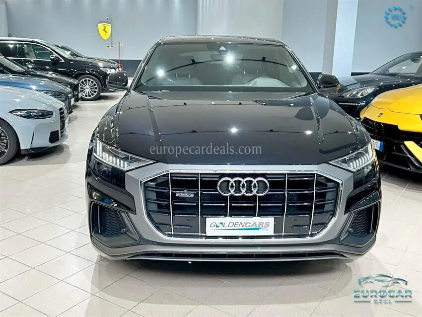 Audi Q8