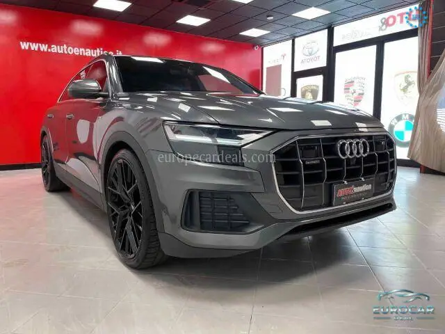 Audi Q8