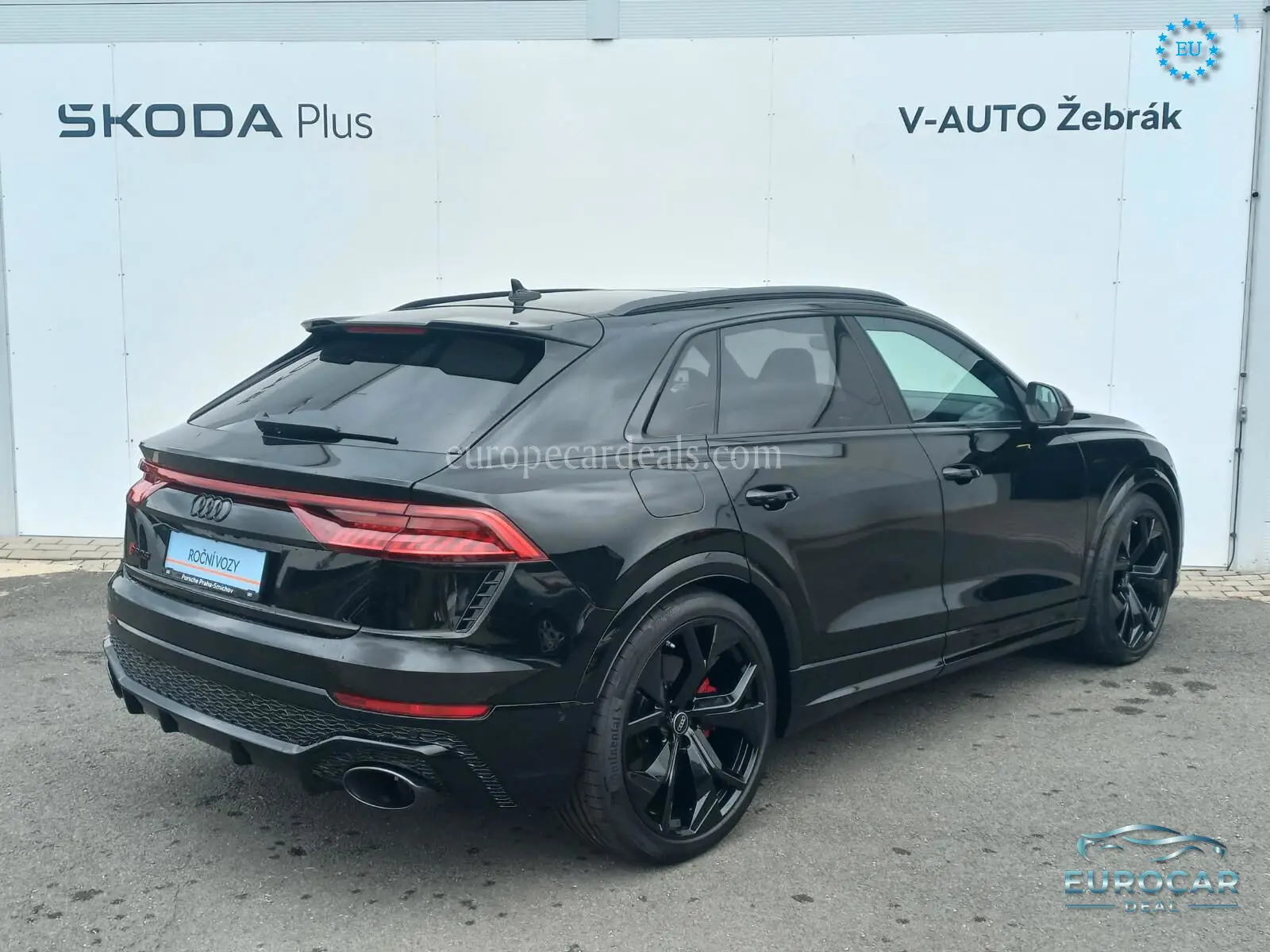 Audi RSQ8