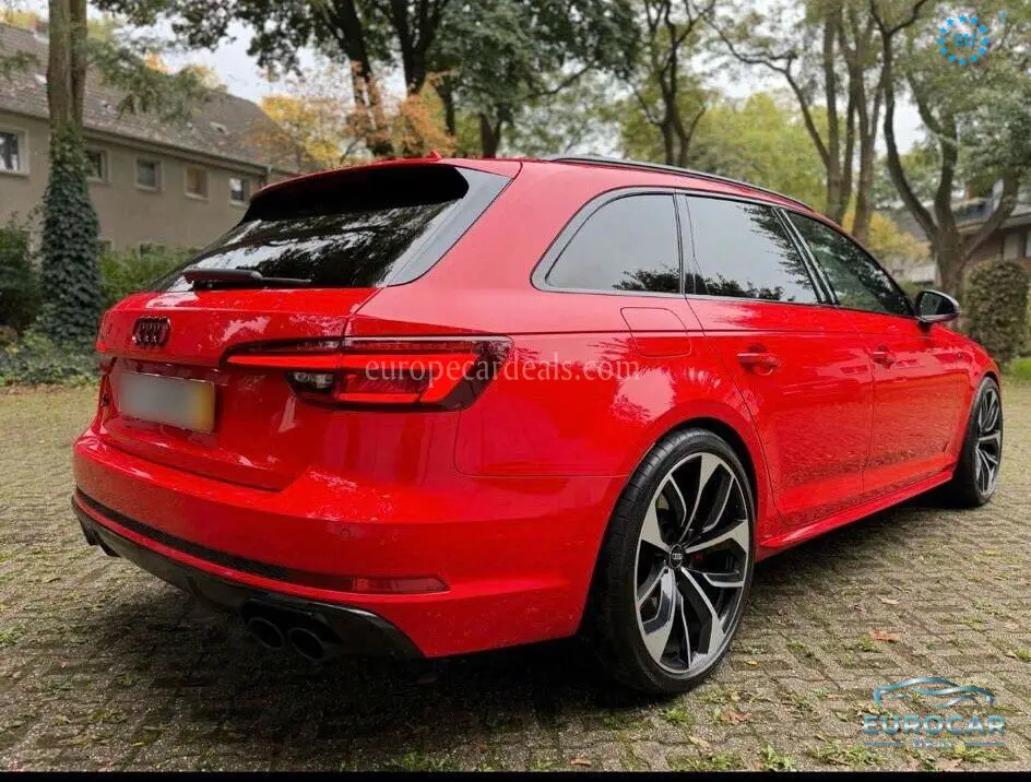 Audi S4