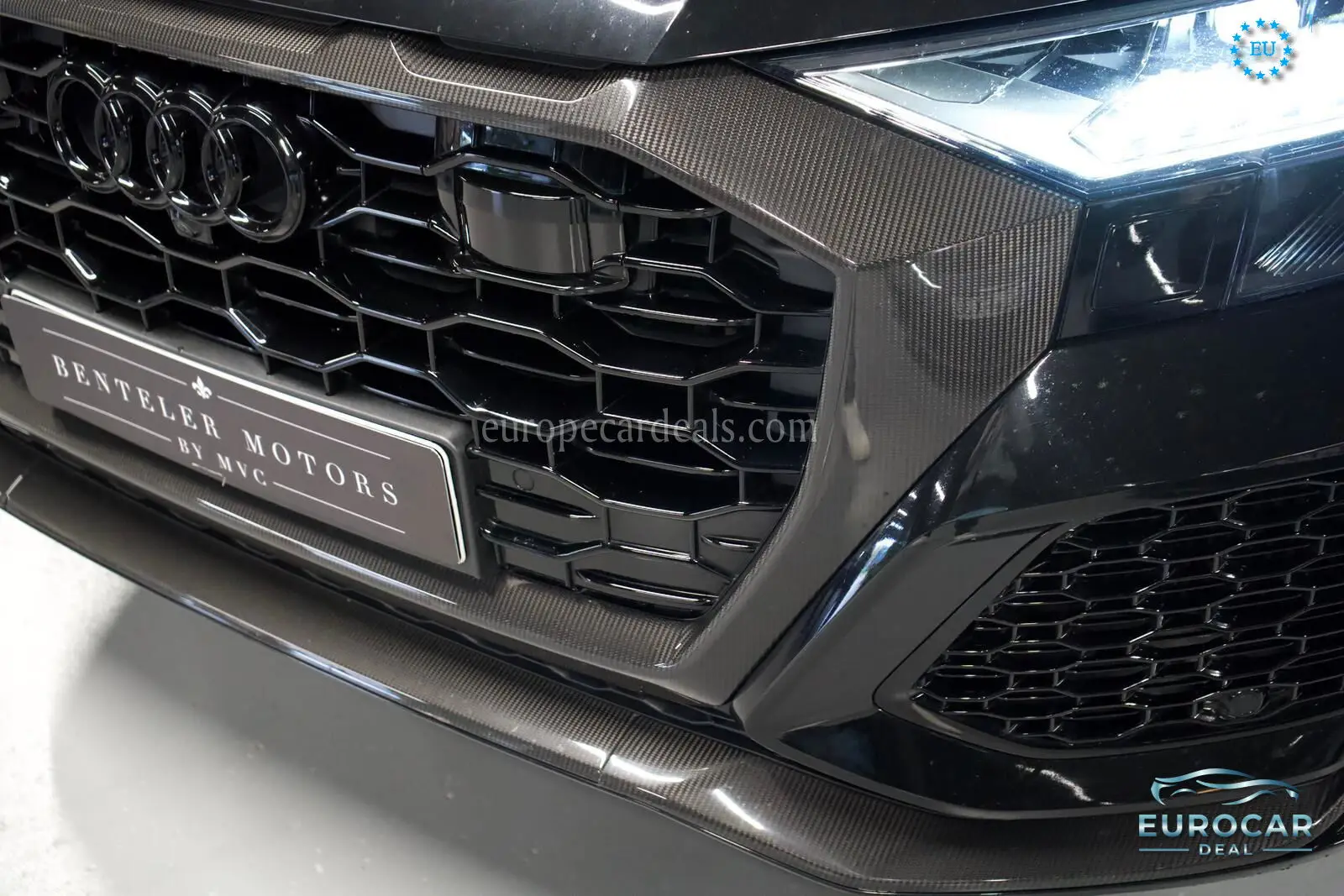 Audi RSQ8