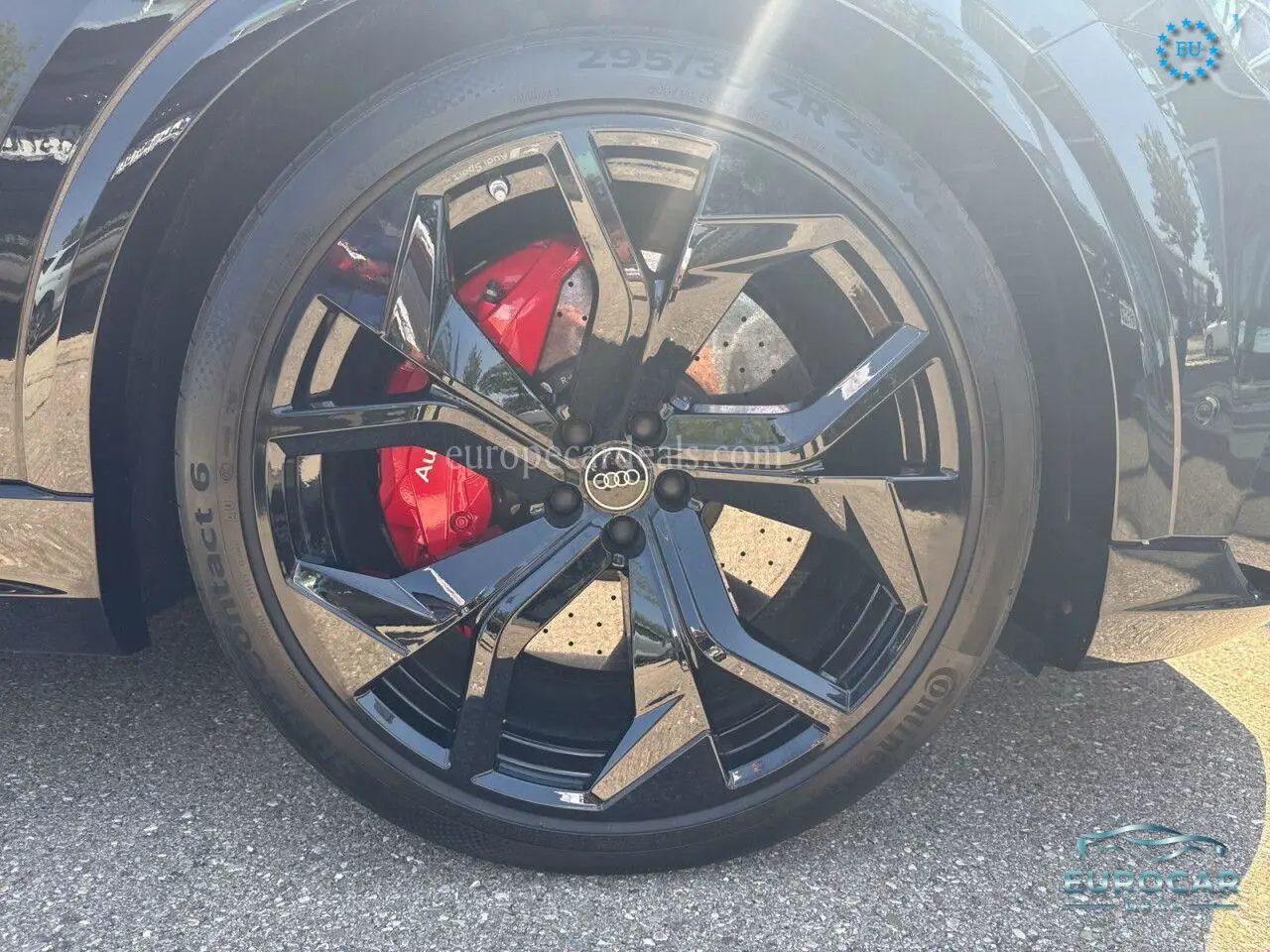 Audi RSQ8