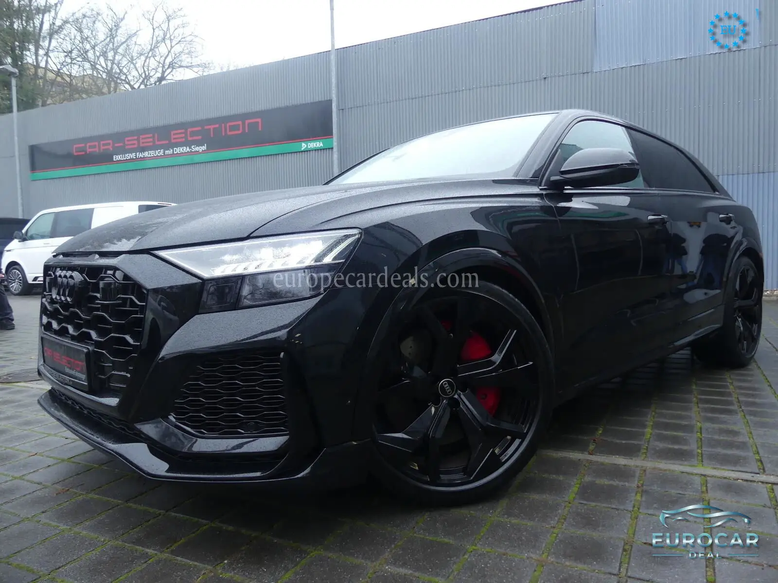 Audi RSQ8
