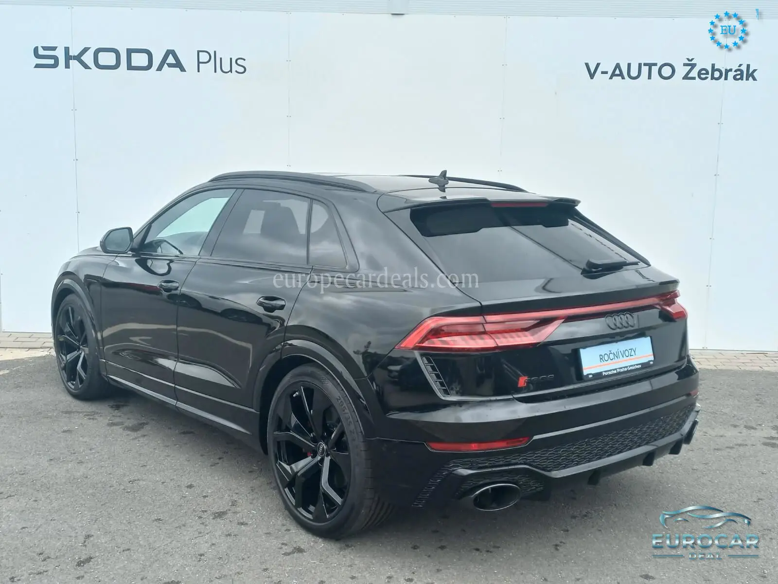 Audi RSQ8