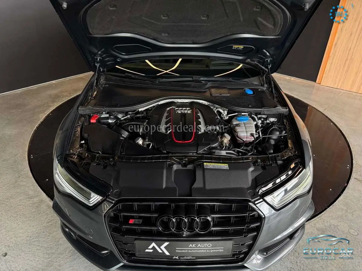 Audi S6
