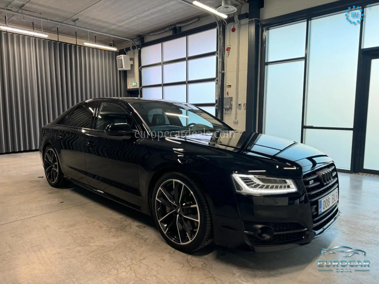 Audi S8