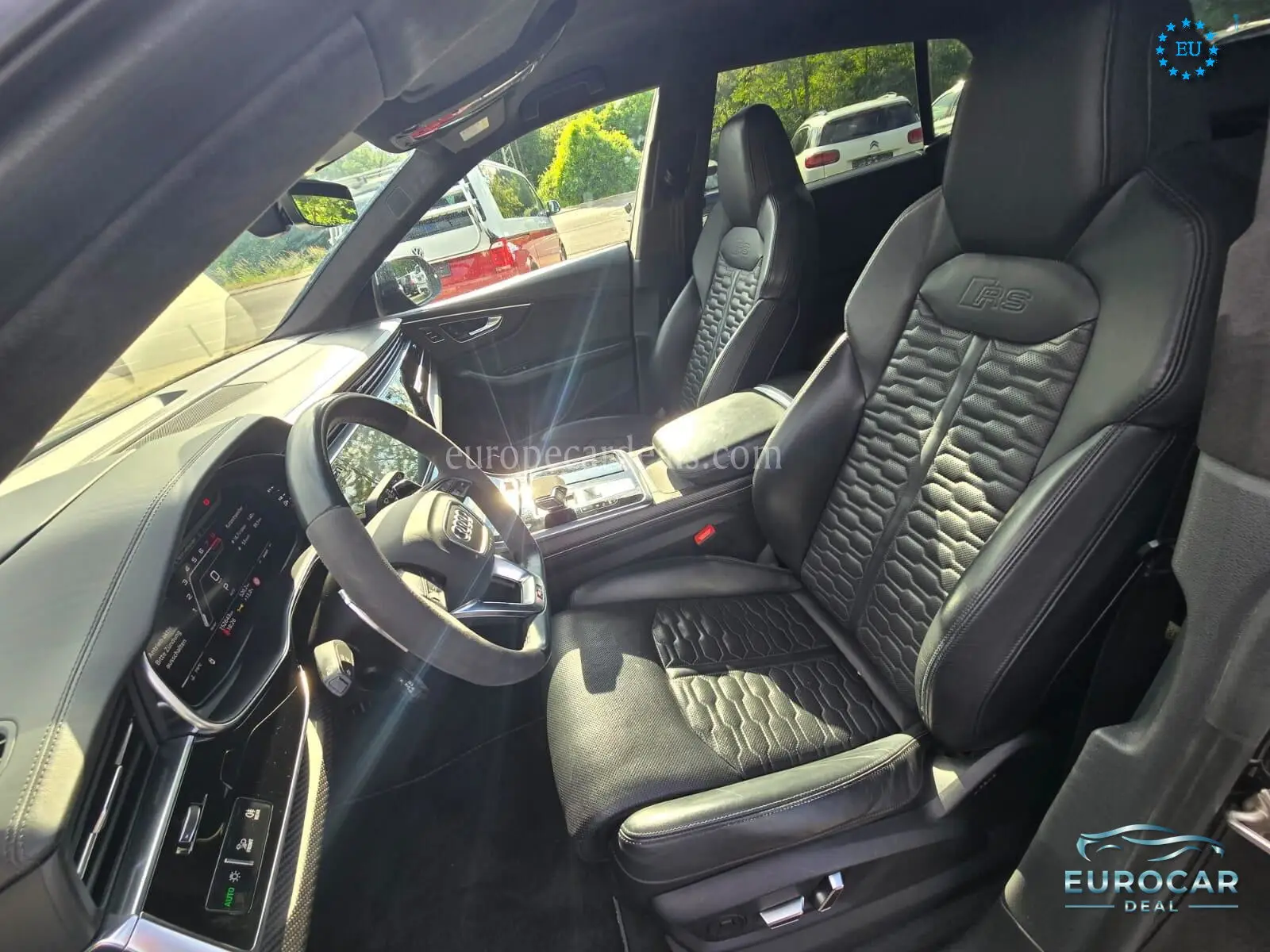 Audi RSQ8