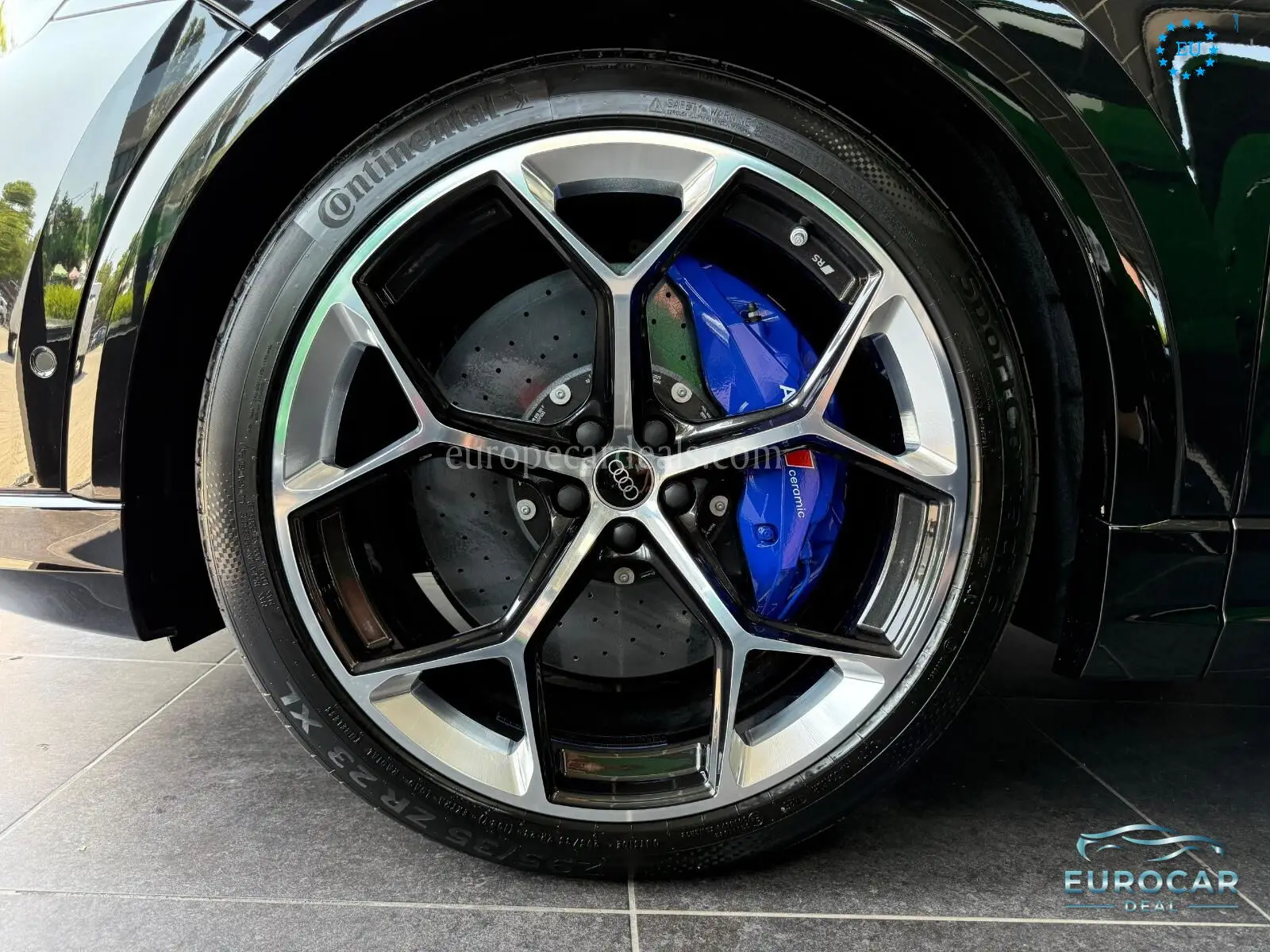 Audi RSQ8