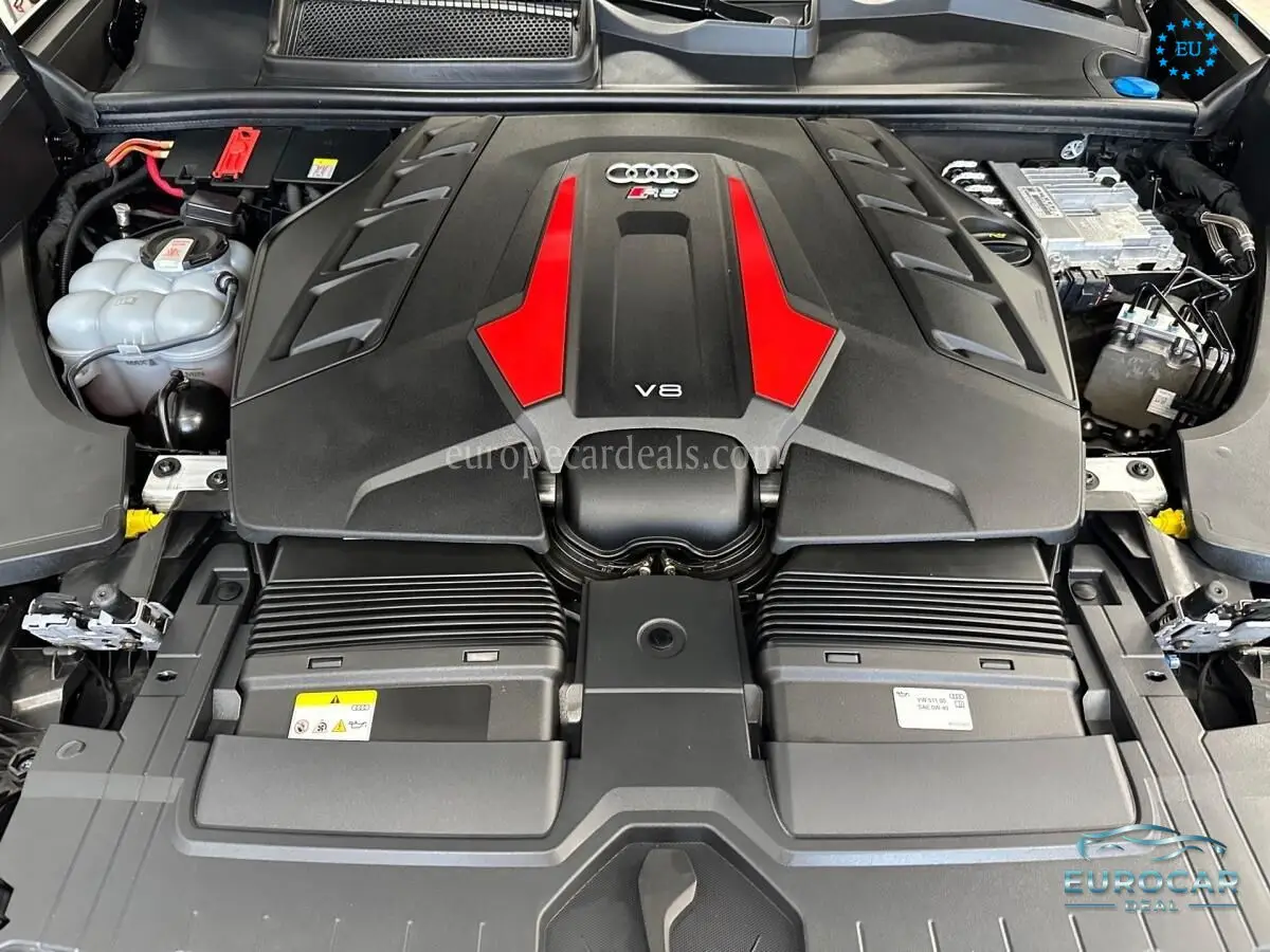Audi RSQ8