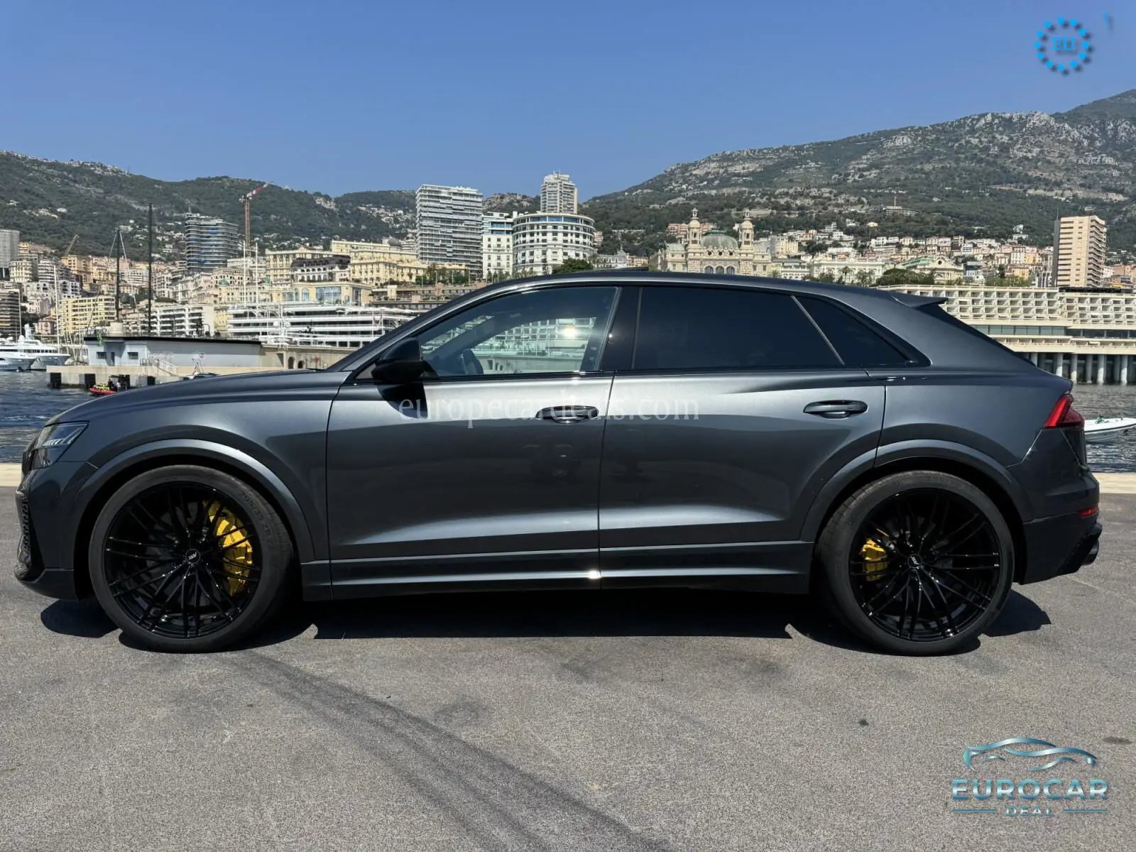 Audi RSQ8