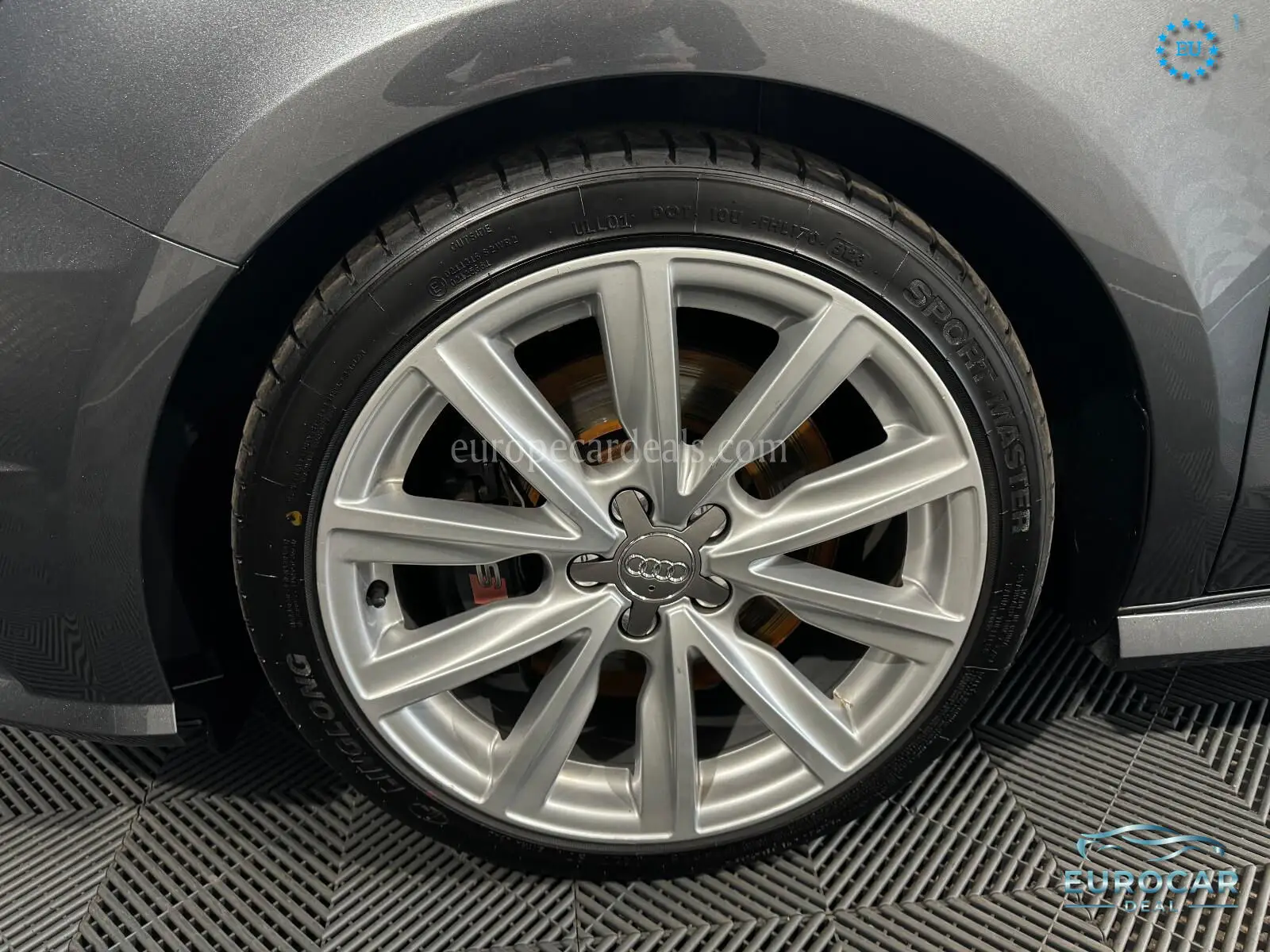 Audi S1