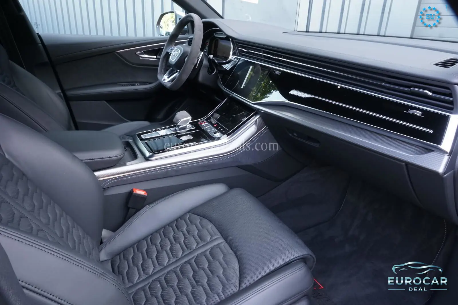 Audi RSQ8