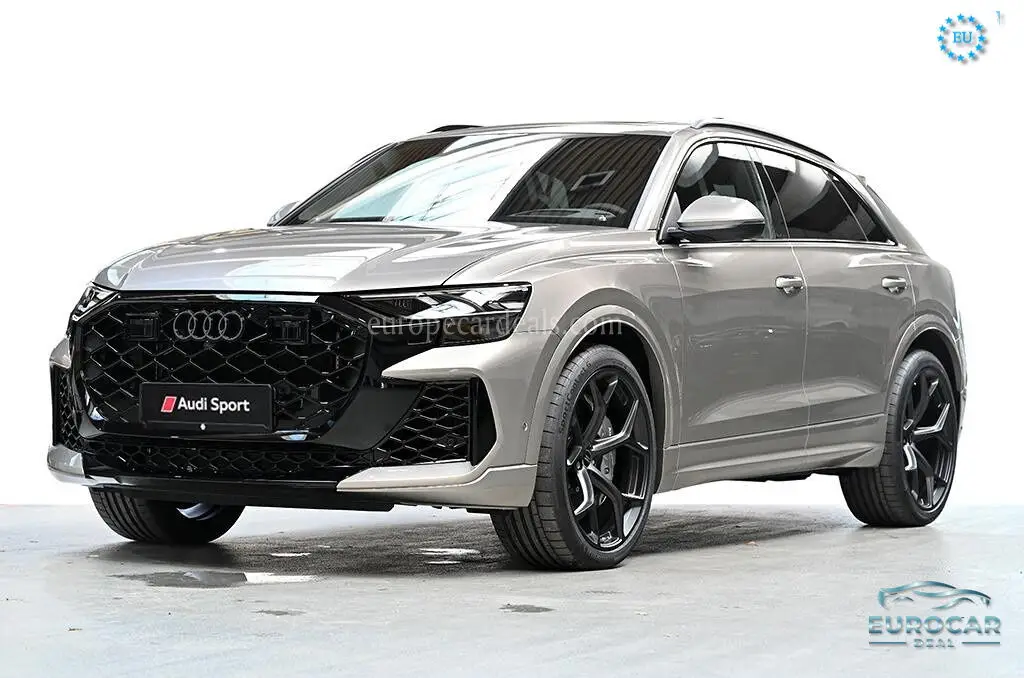 Audi RSQ8