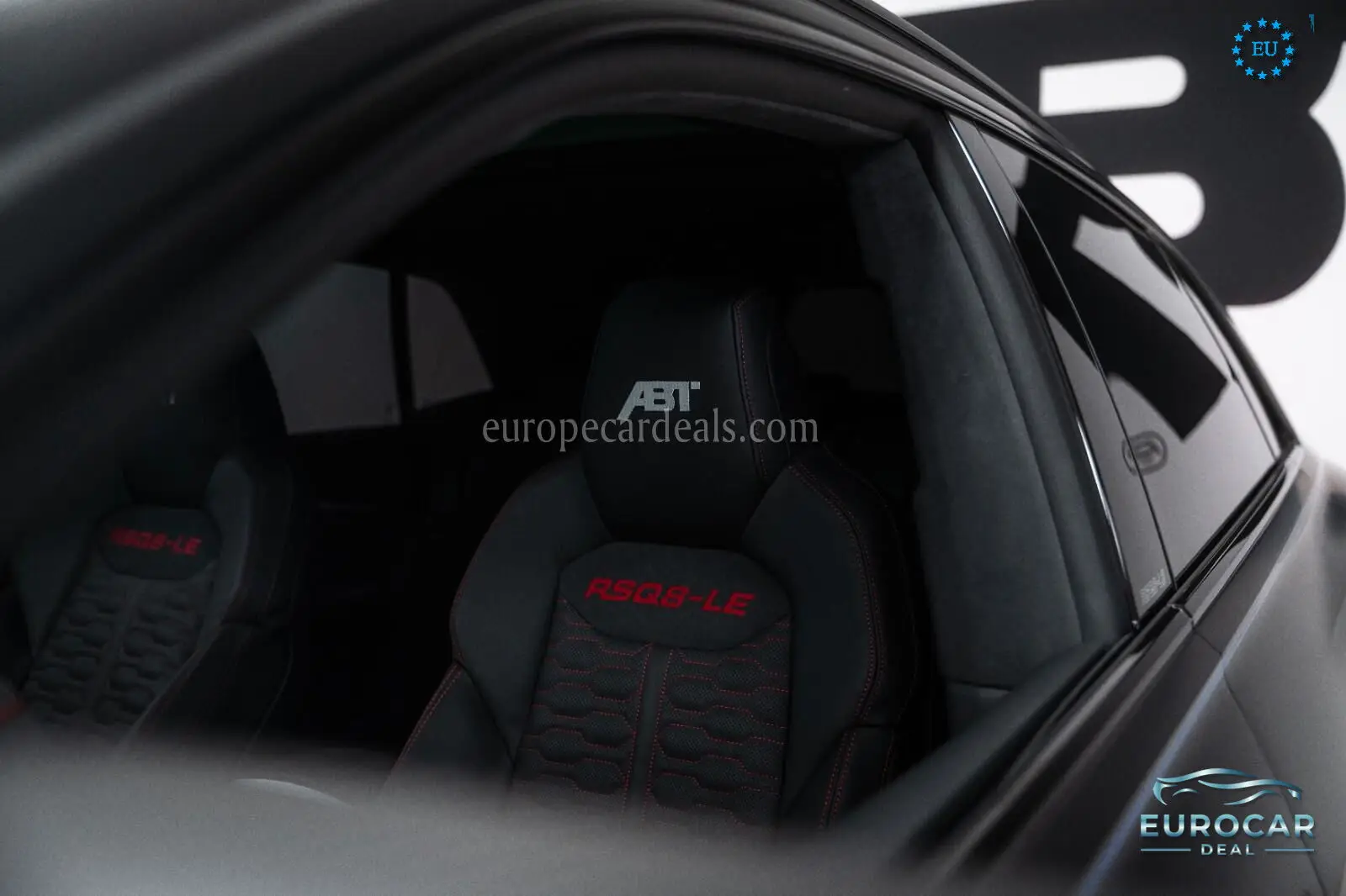 Audi RSQ8