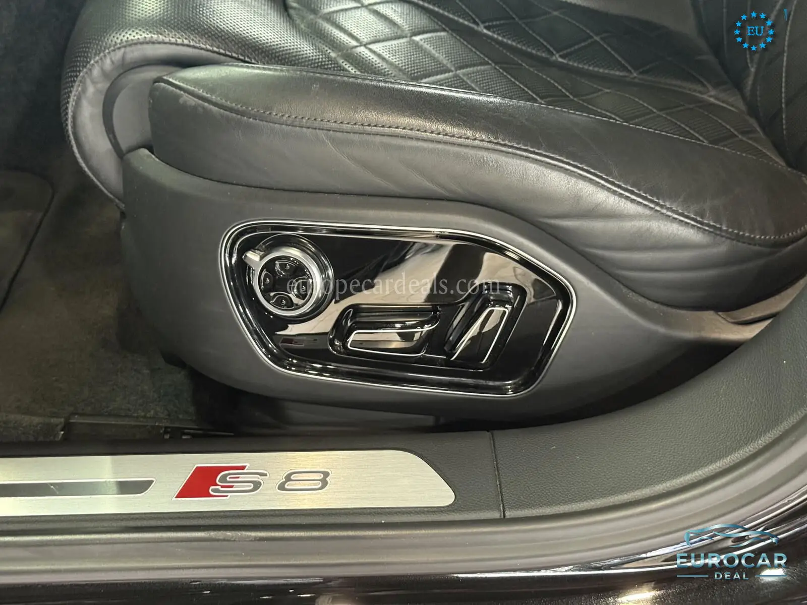 Audi S8