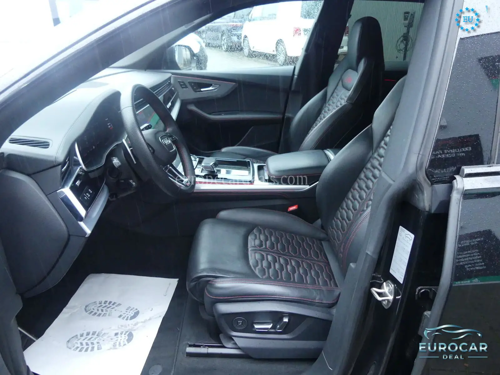 Audi RSQ8
