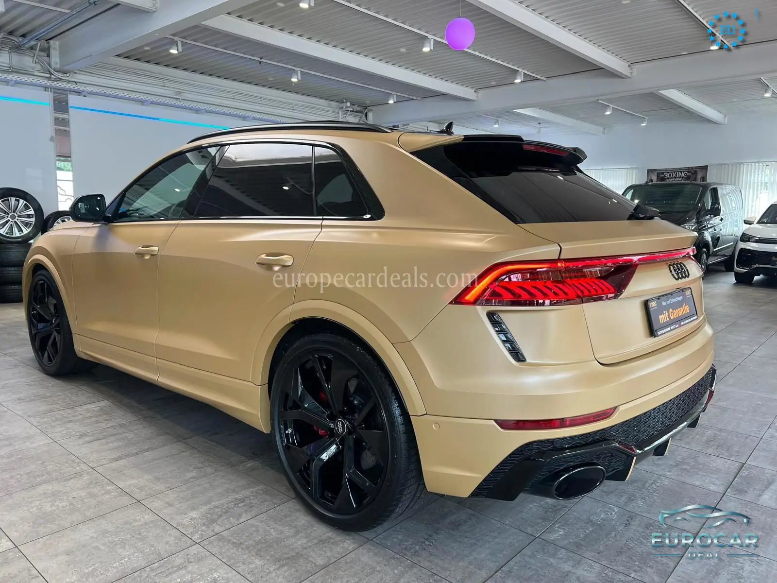 Audi RSQ8