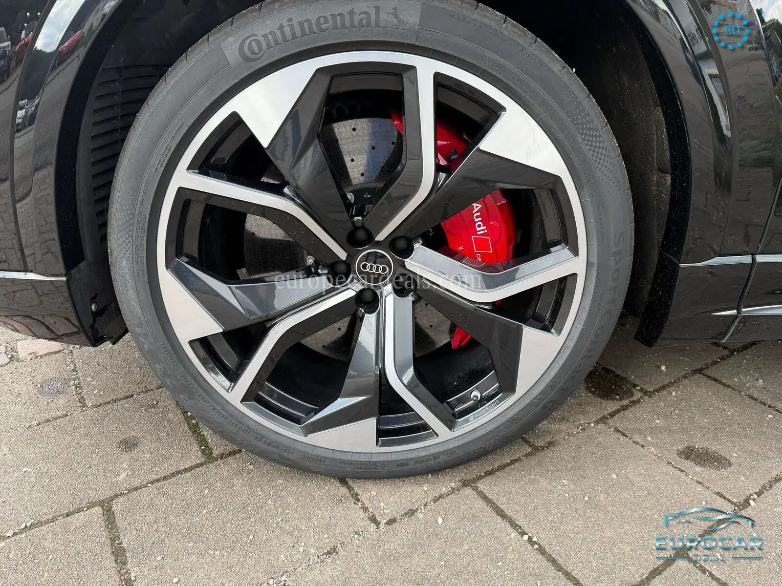 Audi RSQ8