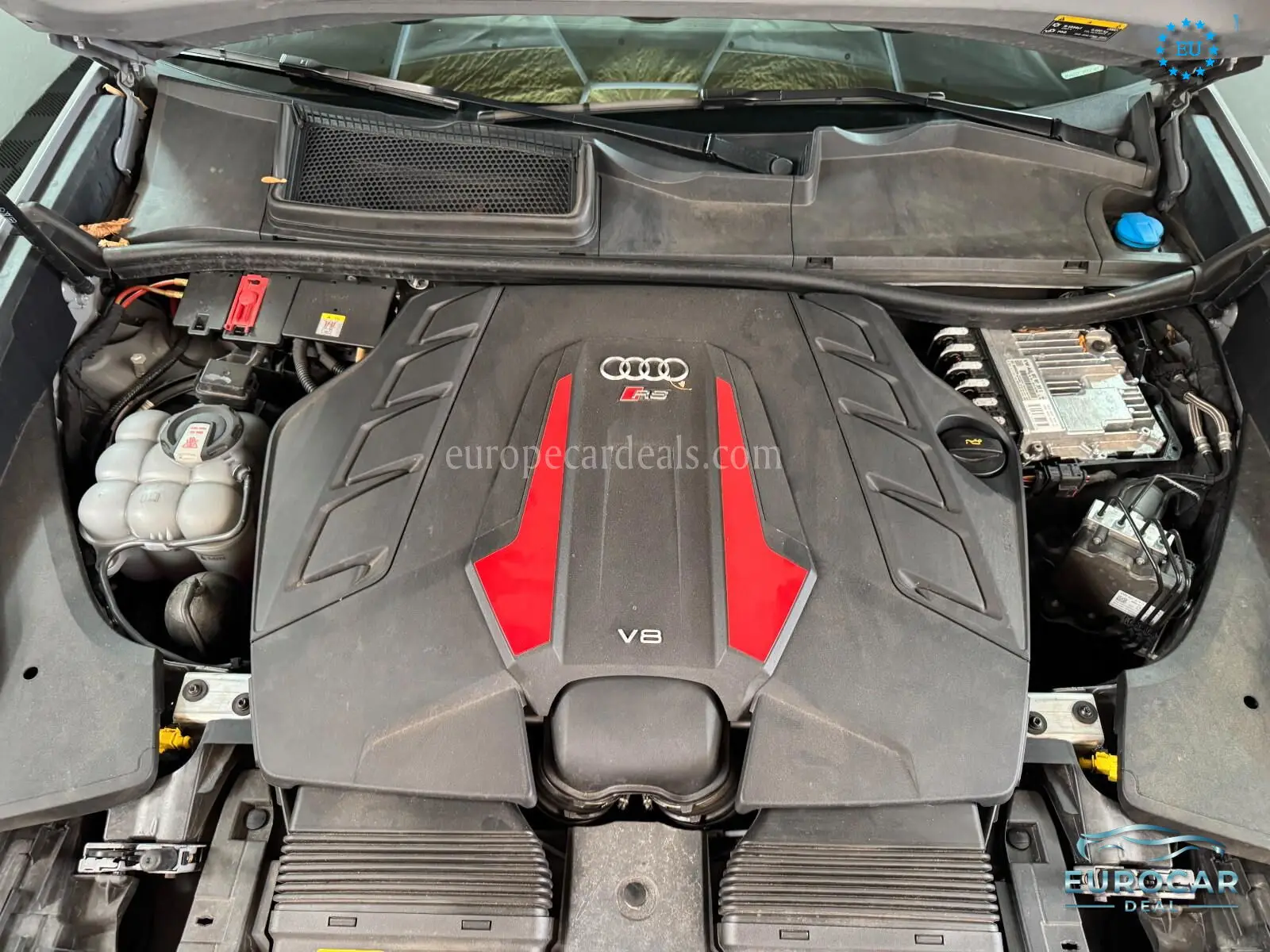 Audi RSQ8