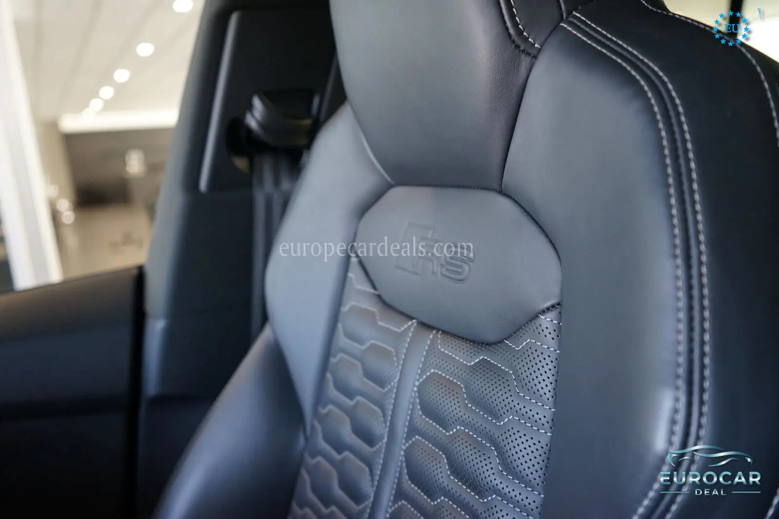 Audi RSQ8
