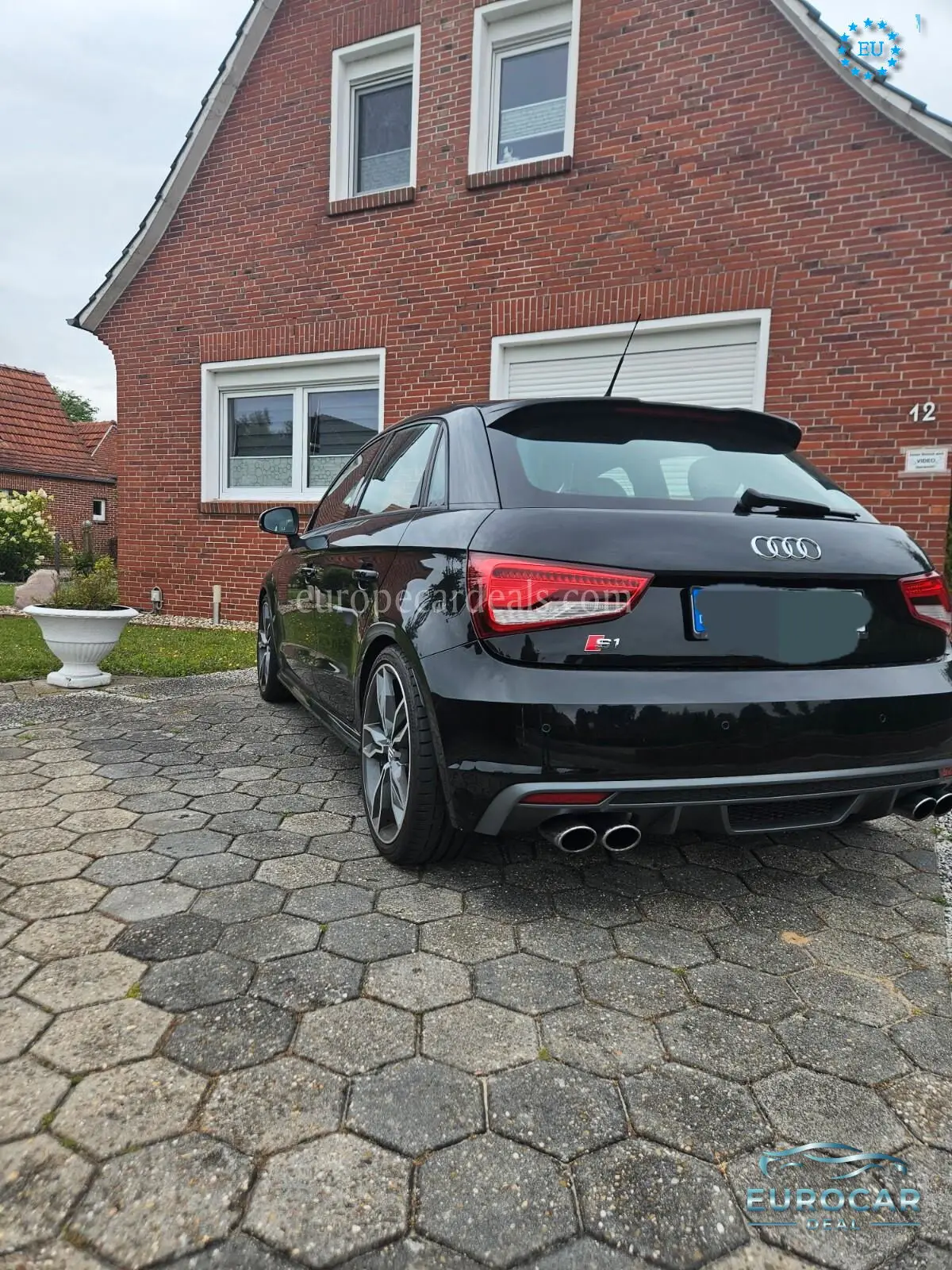 Audi S1