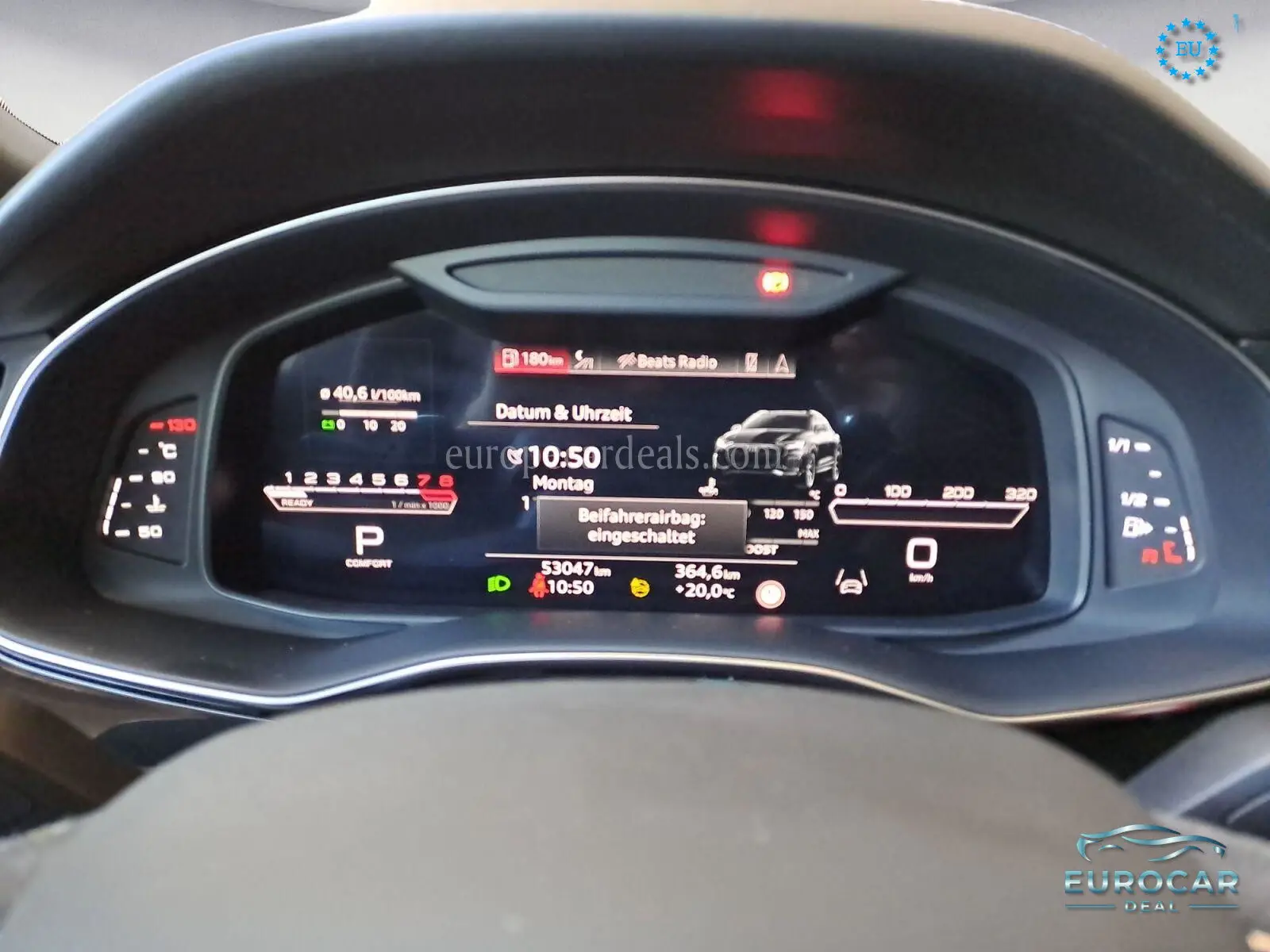 Audi RSQ8