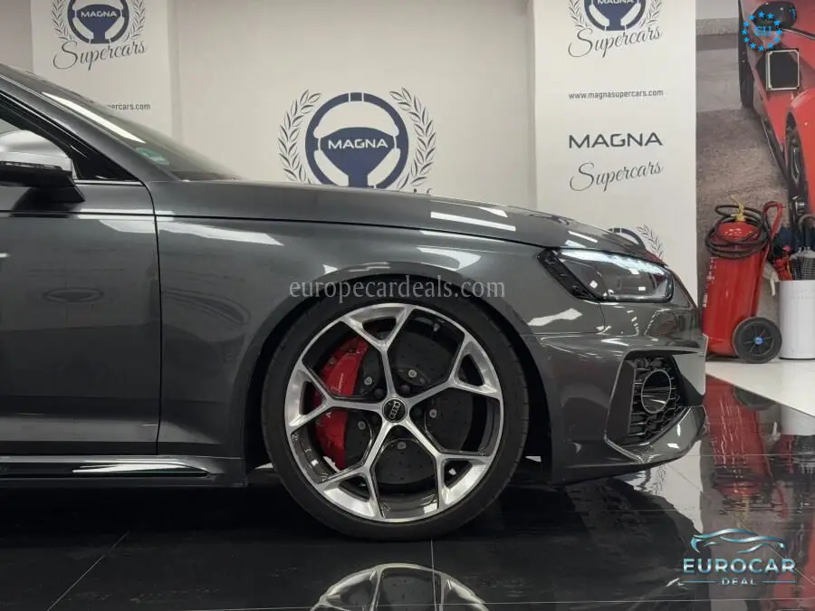 Audi RS4