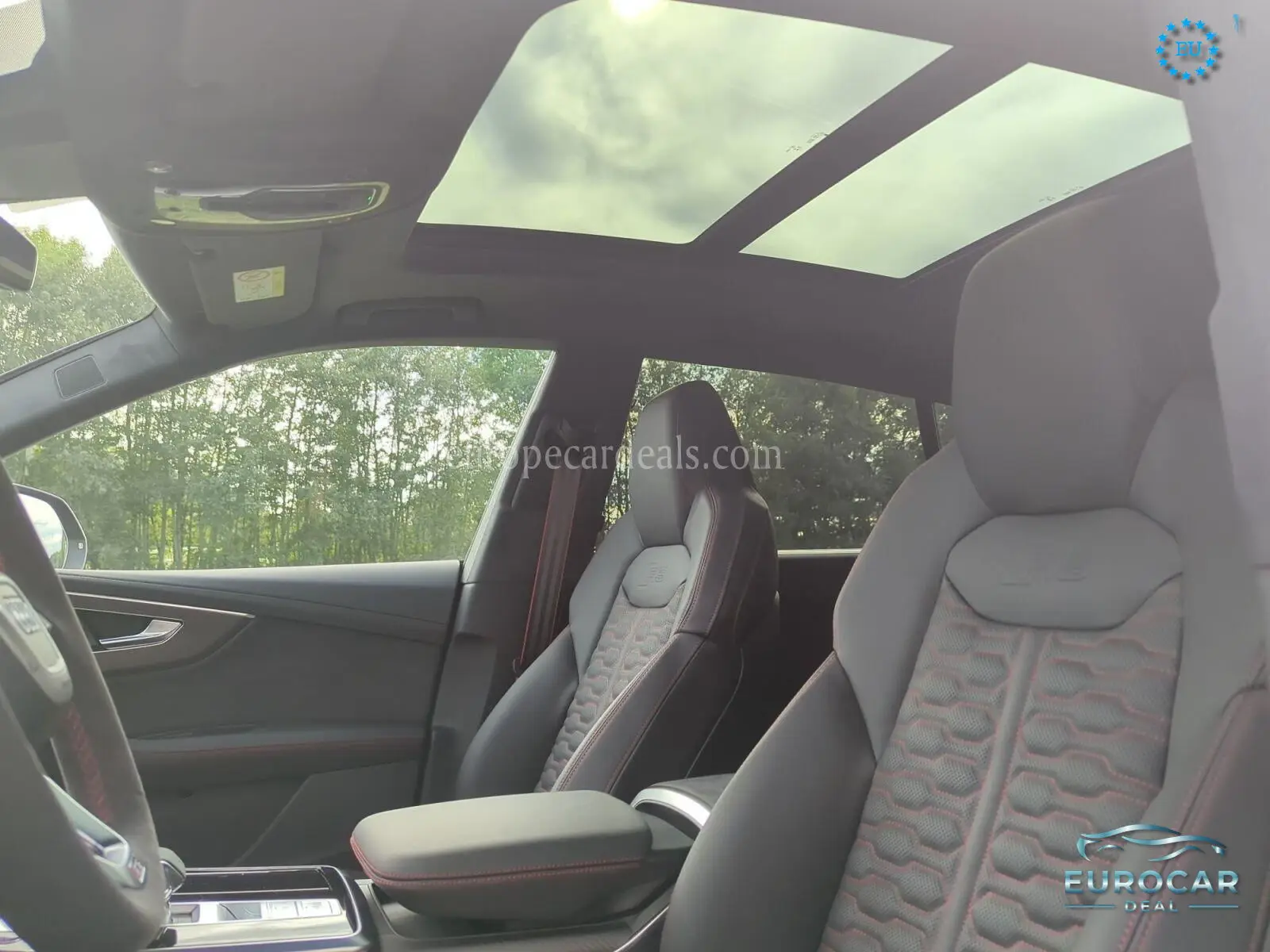 Audi RSQ8