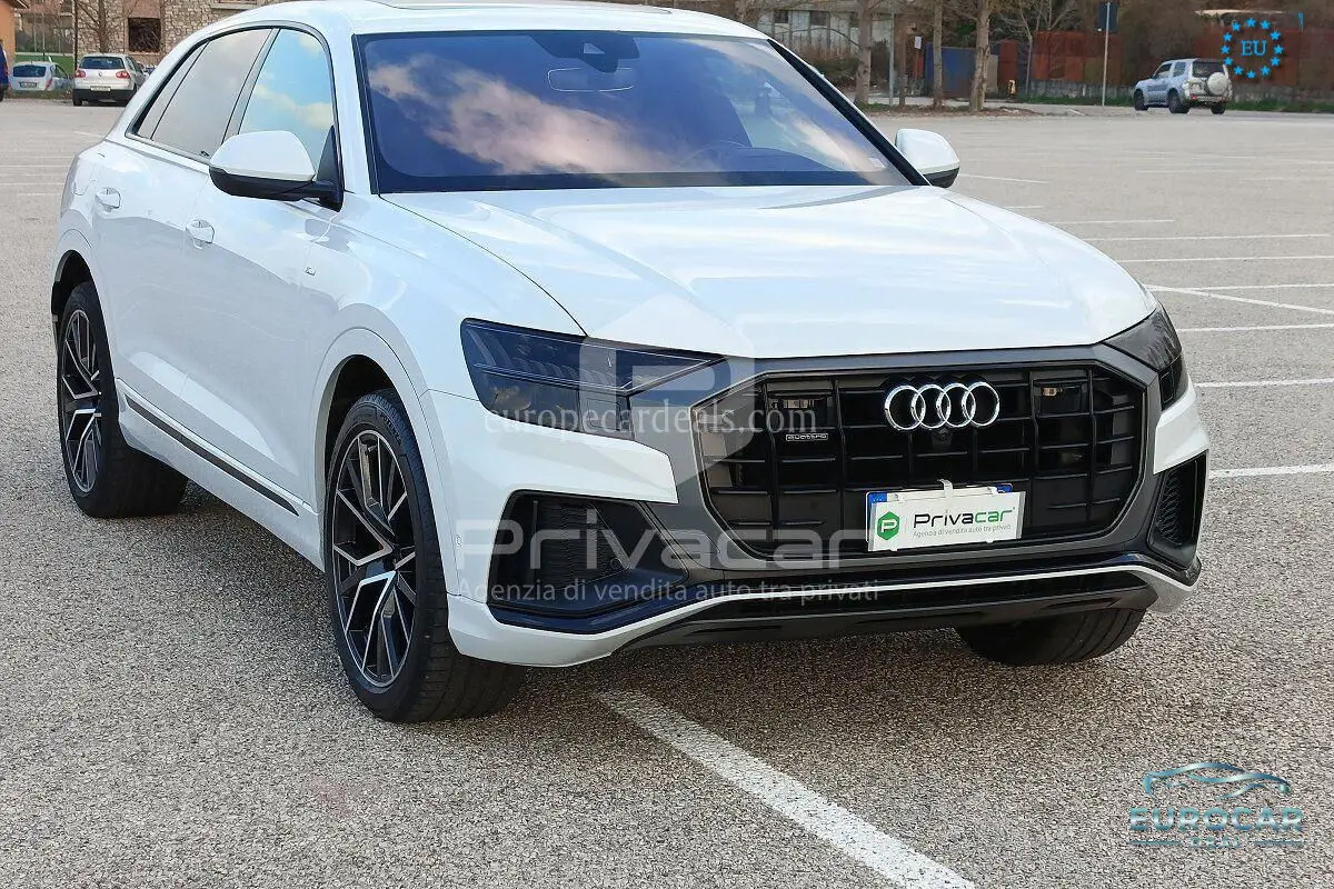 Audi Q8