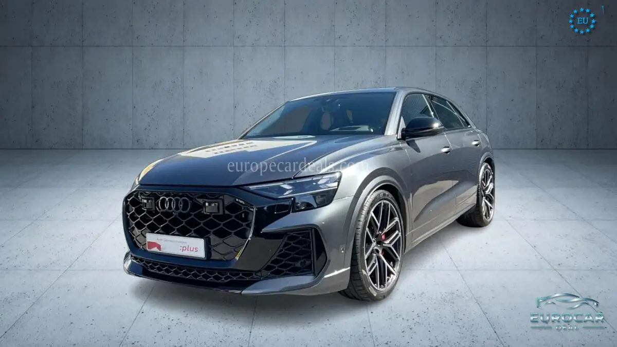 Audi RSQ8