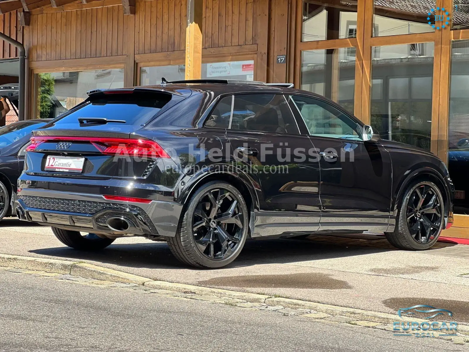 Audi RSQ8
