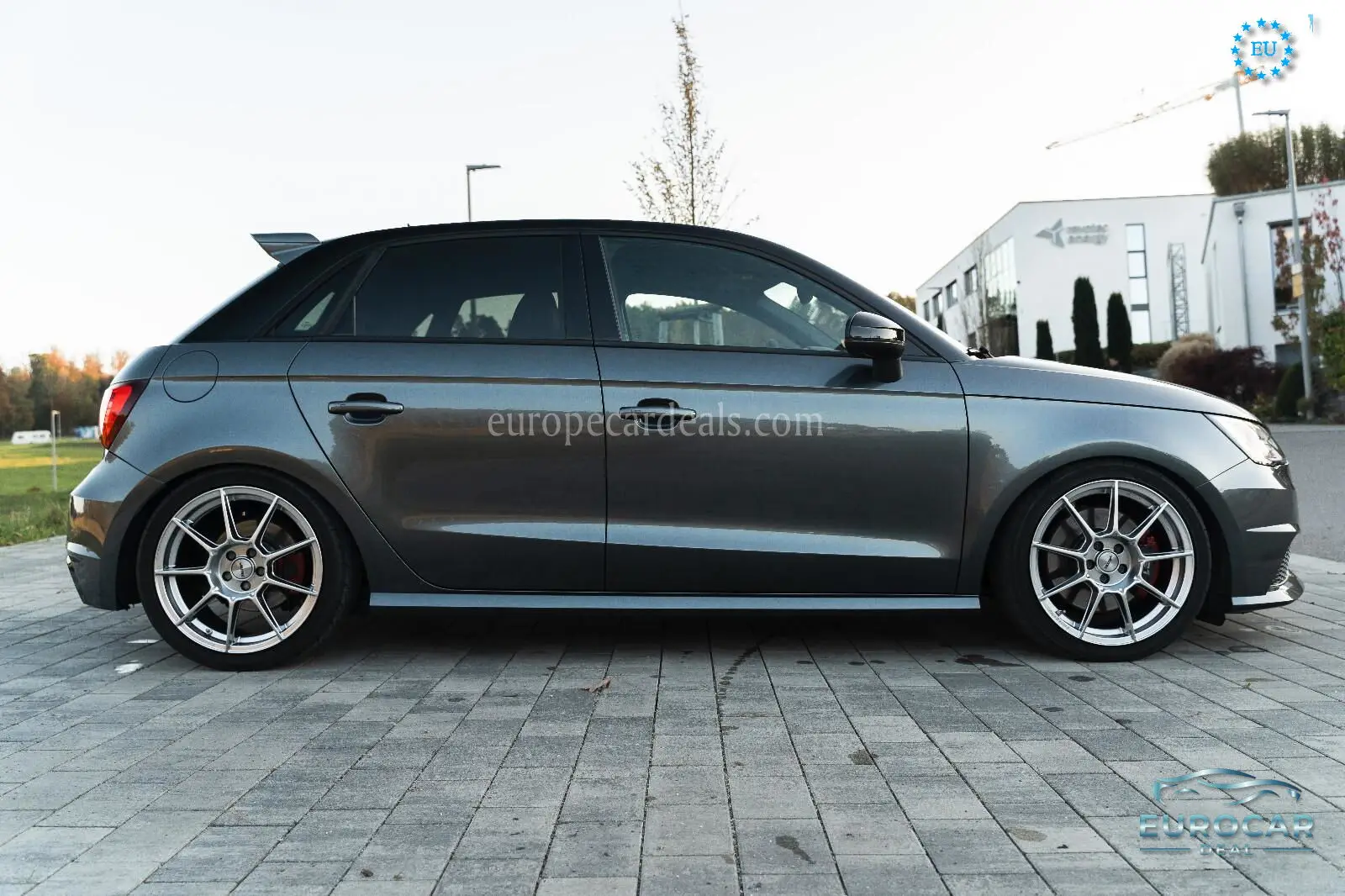 Audi S1