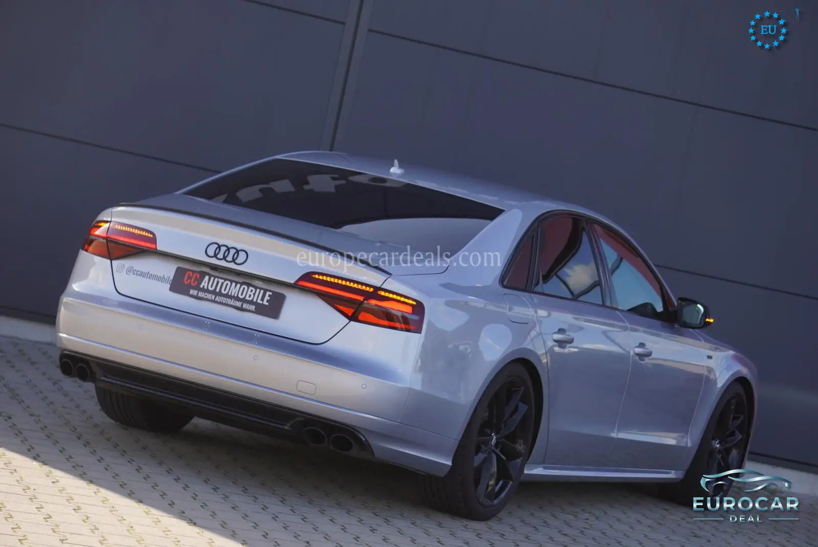 Audi S8