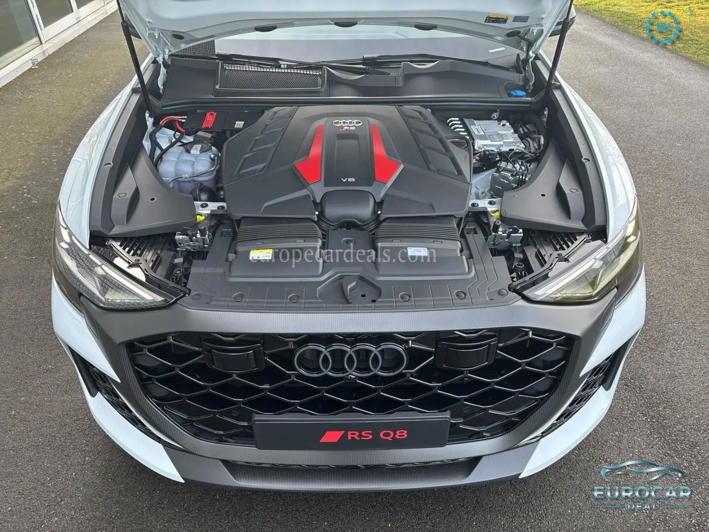 Audi RSQ8