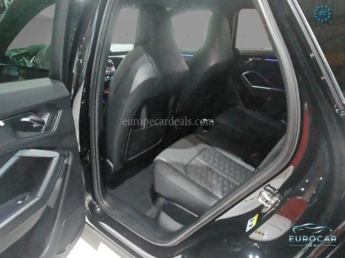 Audi RSQ3