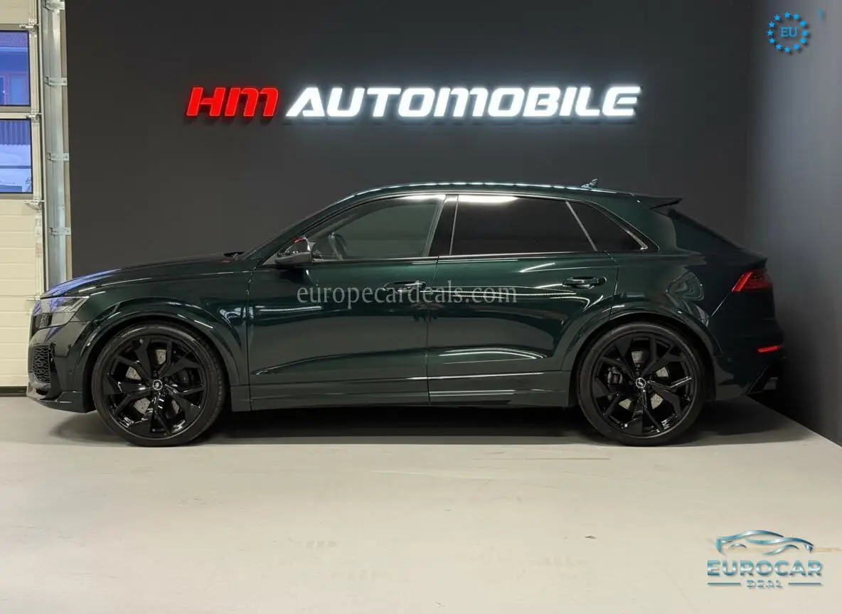 Audi RSQ8