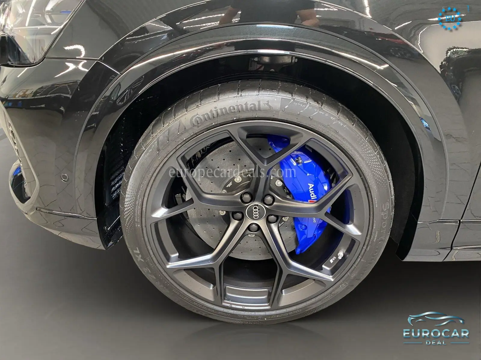 Audi RSQ8