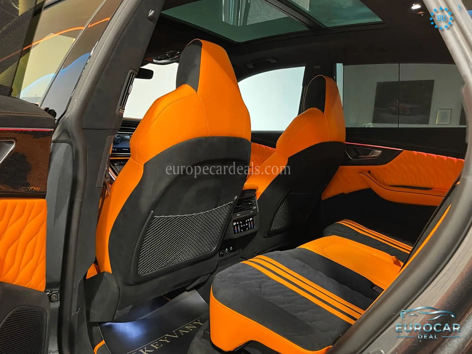 Audi RSQ8
