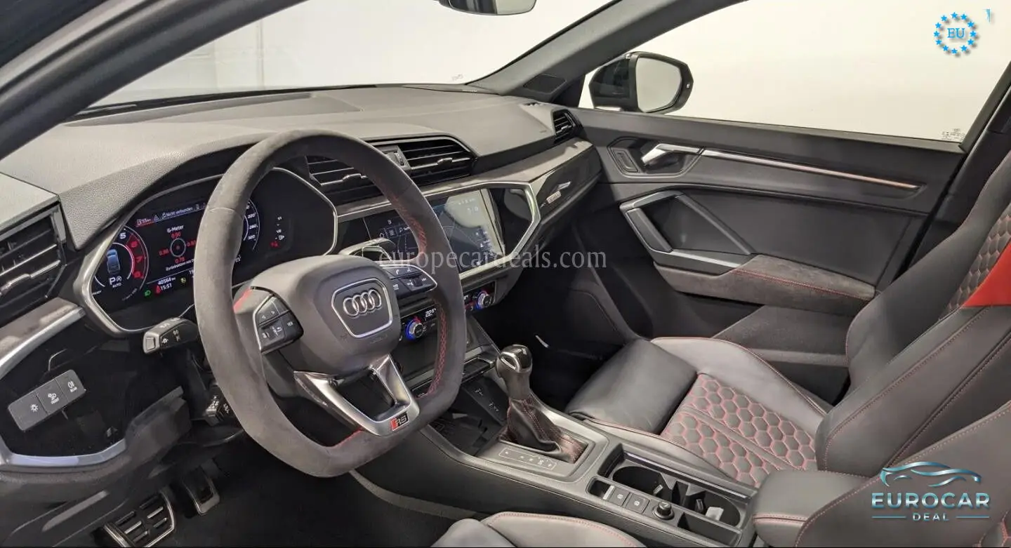 Audi RSQ3