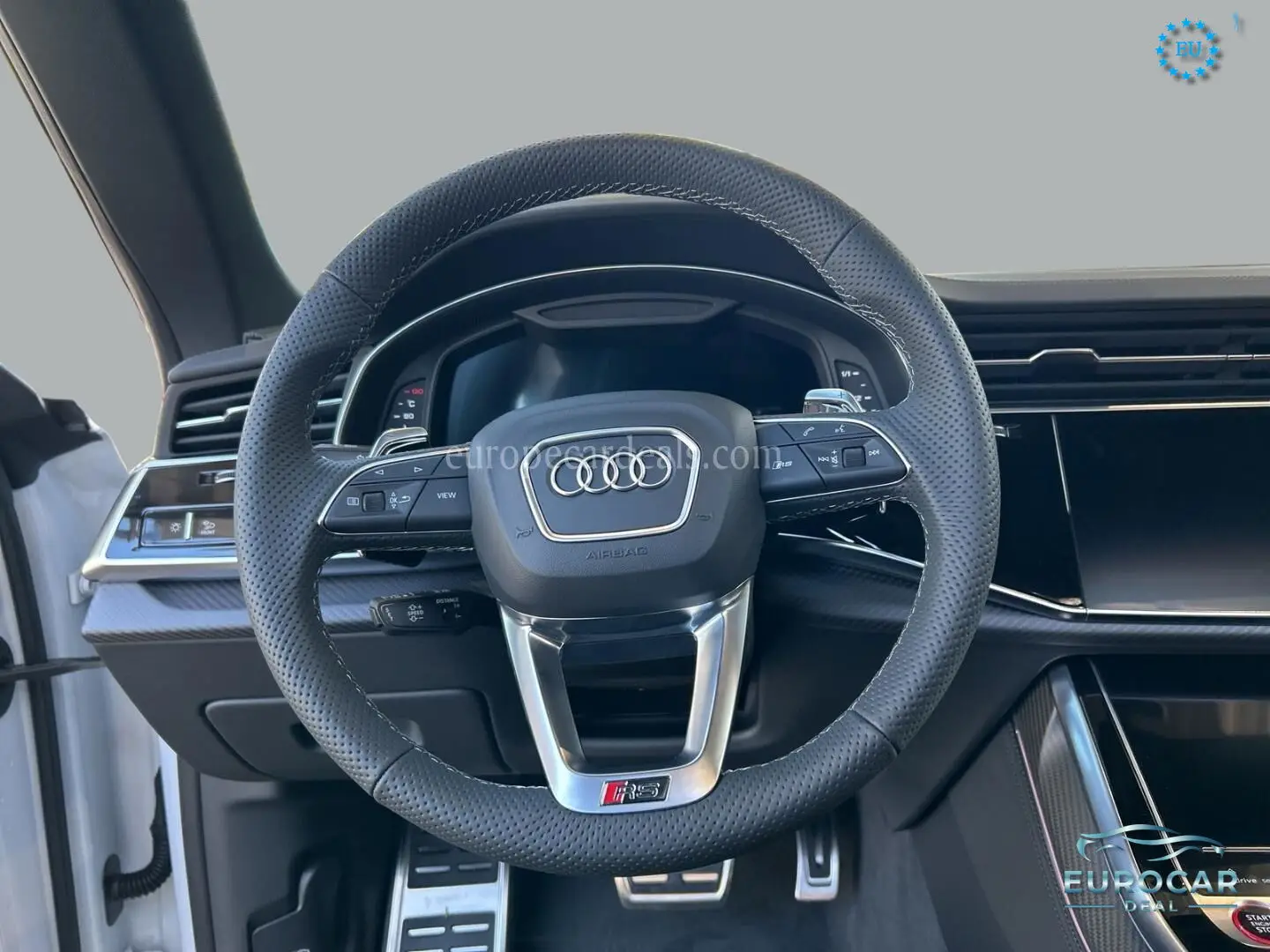 Audi RSQ8