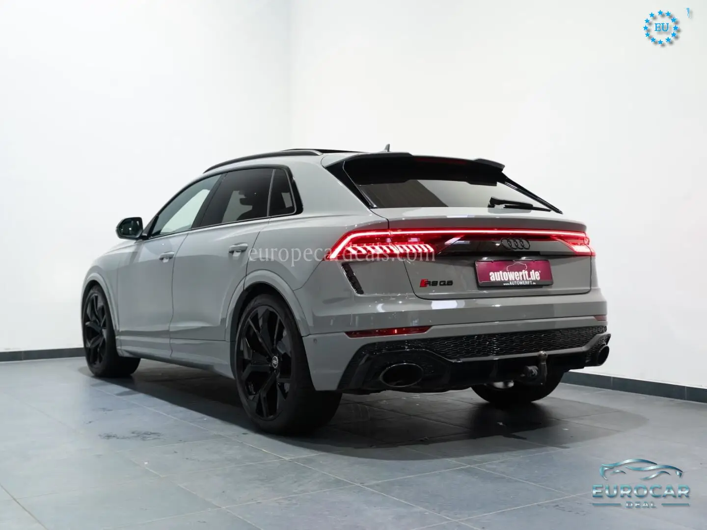 Audi RSQ8