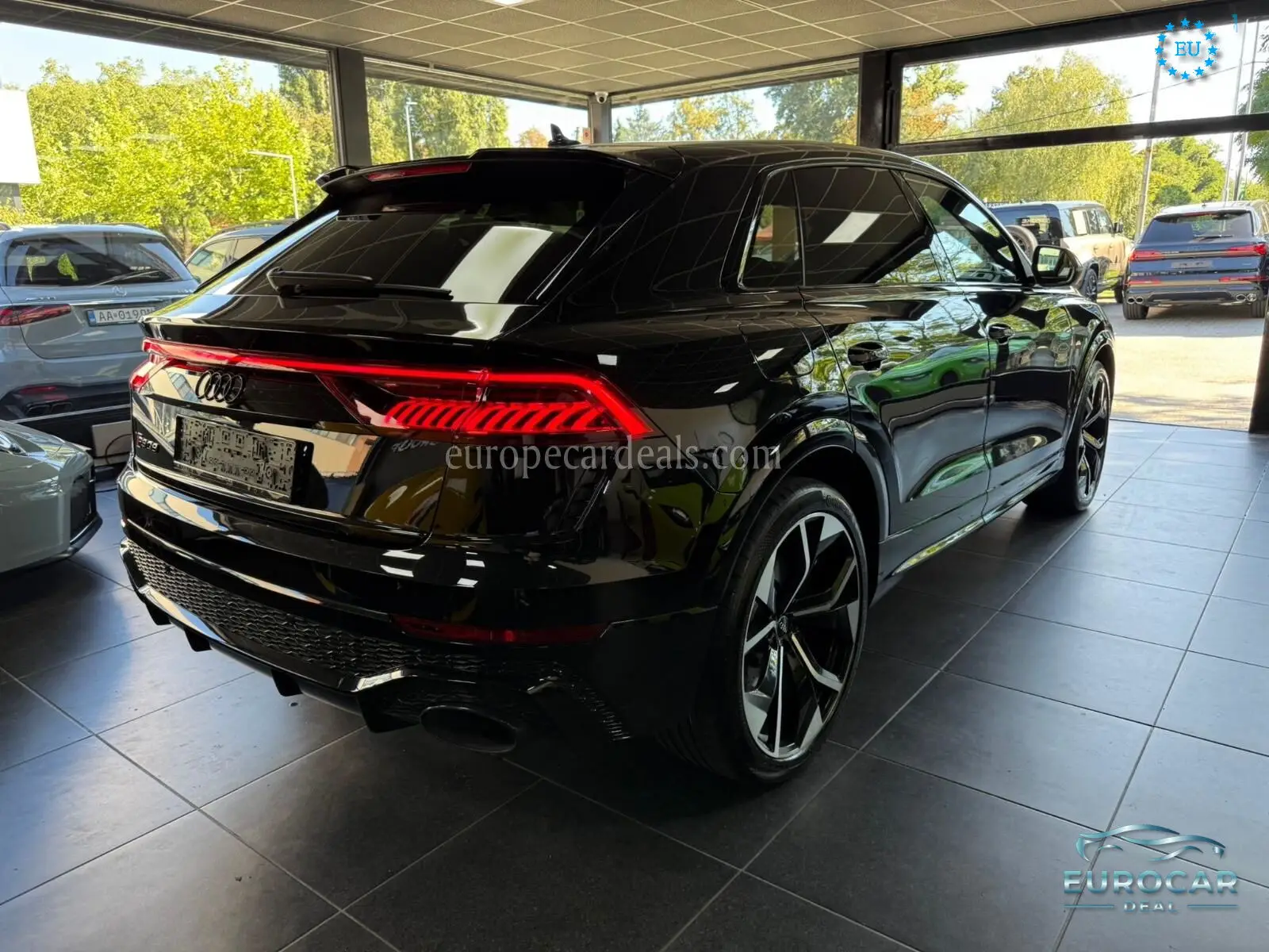 Audi RSQ8