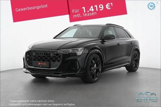 Audi RSQ8