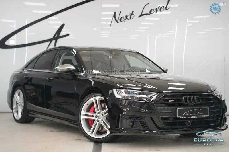 Audi S8