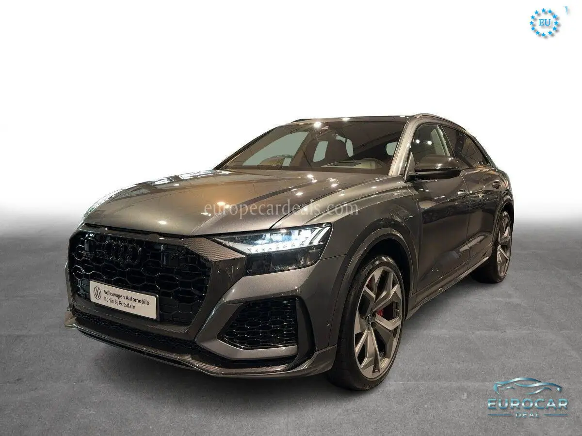 Audi RSQ8