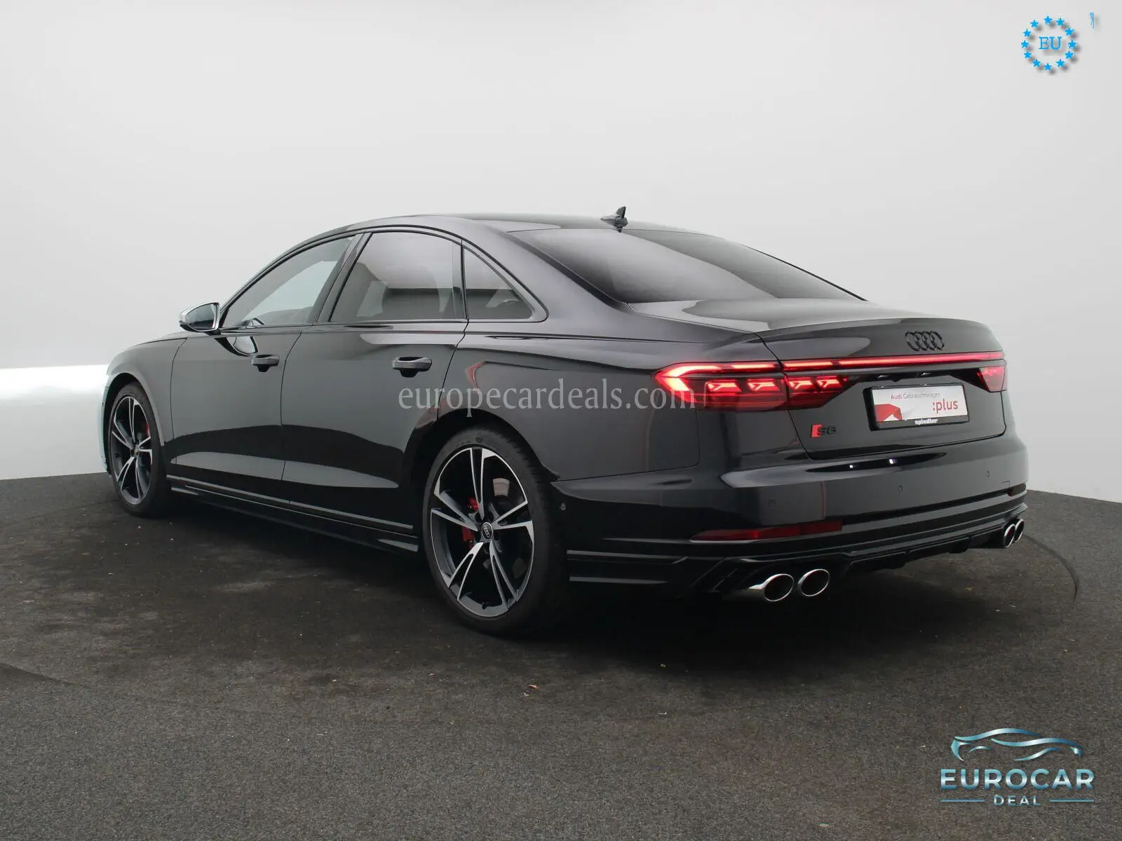 Audi S8