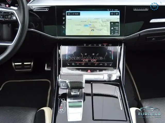 Audi S8
