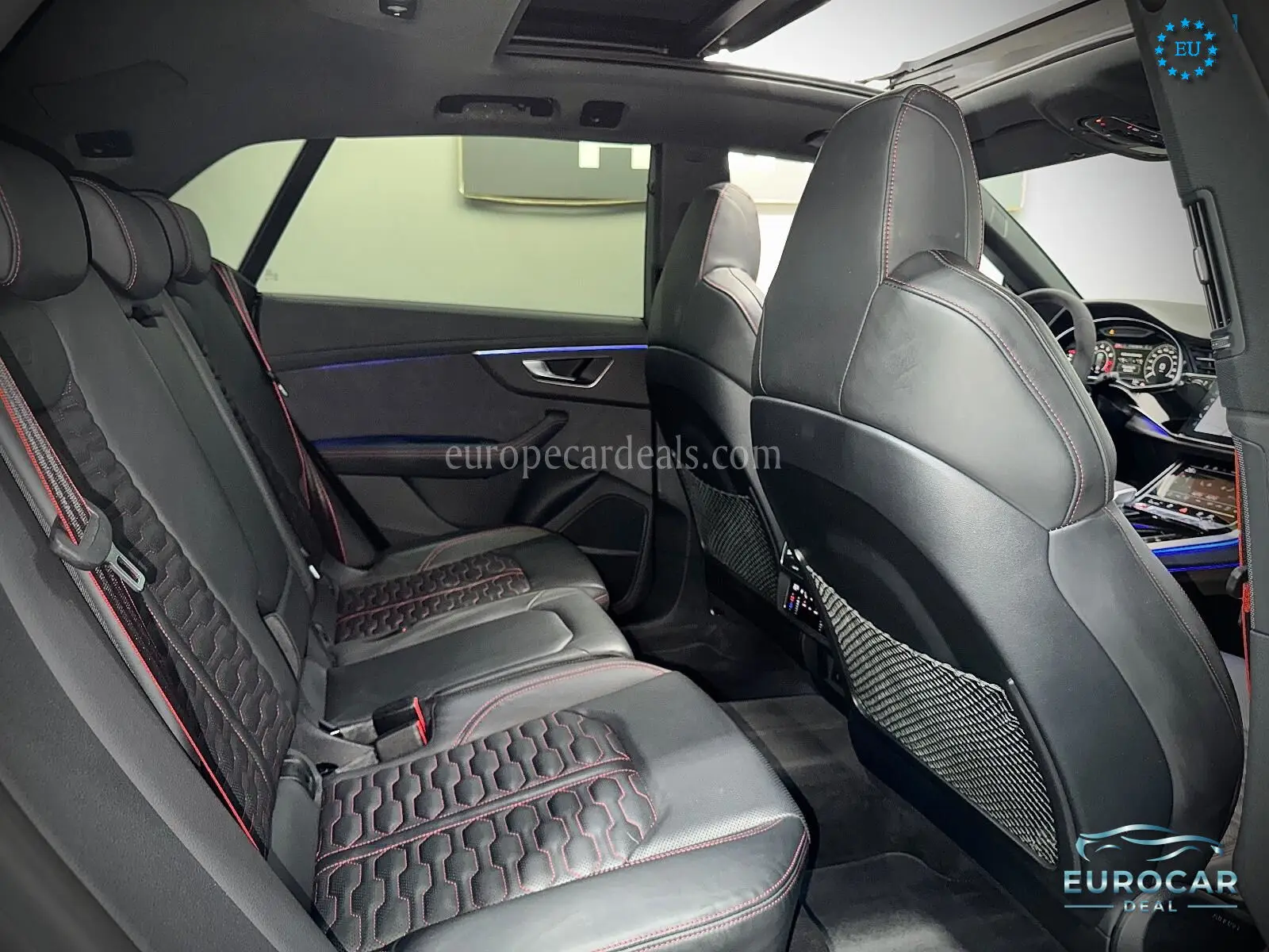 Audi RSQ8